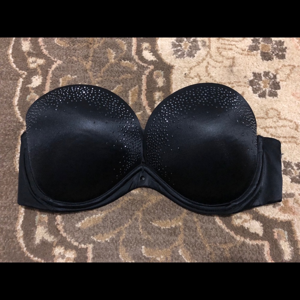 EUC Victoria’s Secret Rhinestone Strapless Bra 36C